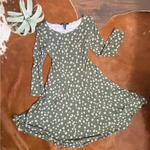 Forever 21 Olive Floral Women Dress Dainty Feminine